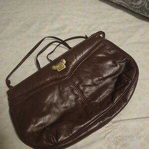 Elegant Burgundy Leather Shoulder Bag